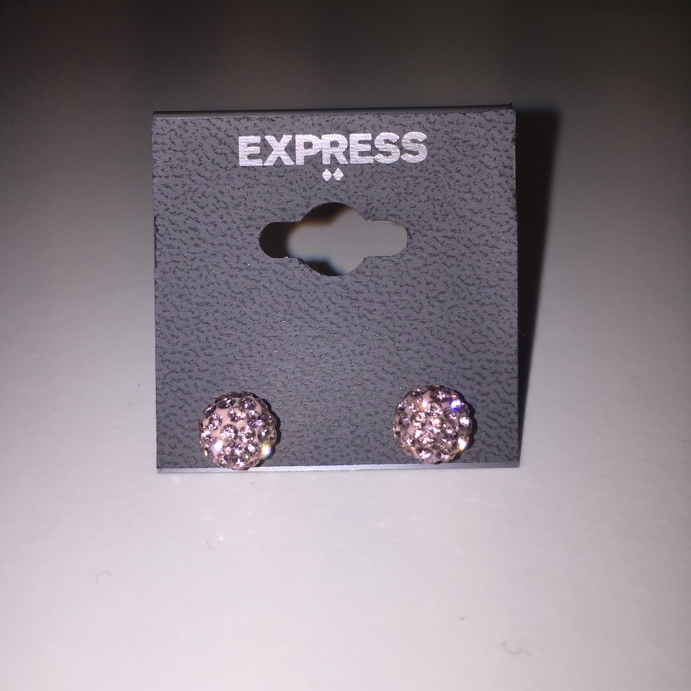 Express stud earrings